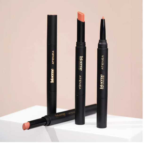 CRAYON À LÈVRES + ROUGE À LÈVRES 1ÈRE SCÈNE