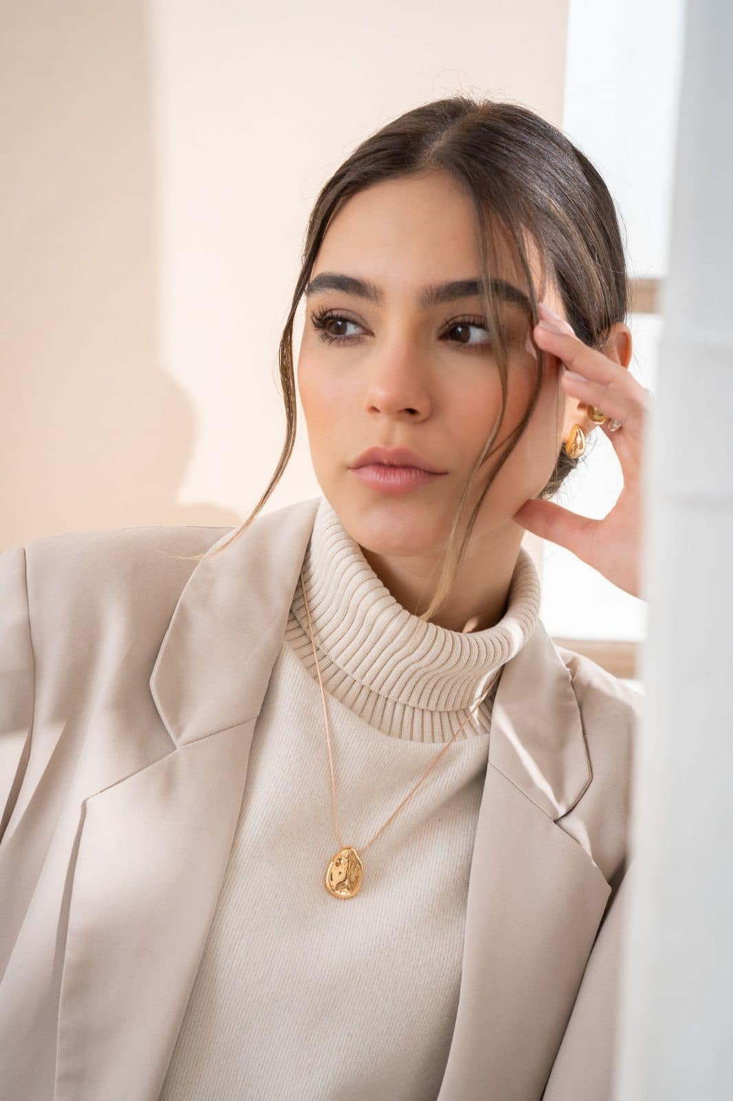 ENSEMBLE DE COLLIER CUIR + BOUCLES