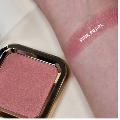 BLUSH COMPACT 1ST SCÈNE