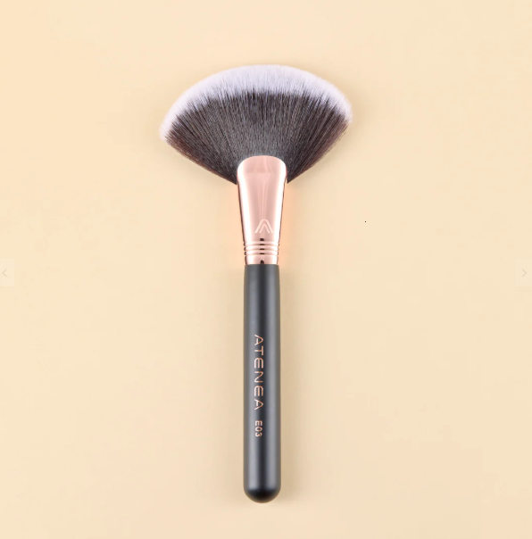 BROSSE À POUSSIÈRE VENTILATEUR - OR NOIR 03