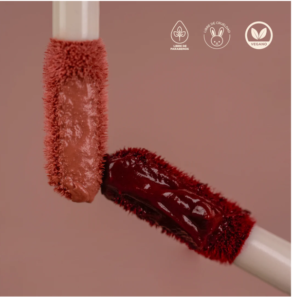 ROUGE À LÈVRES VELOURS LIQUIDE
