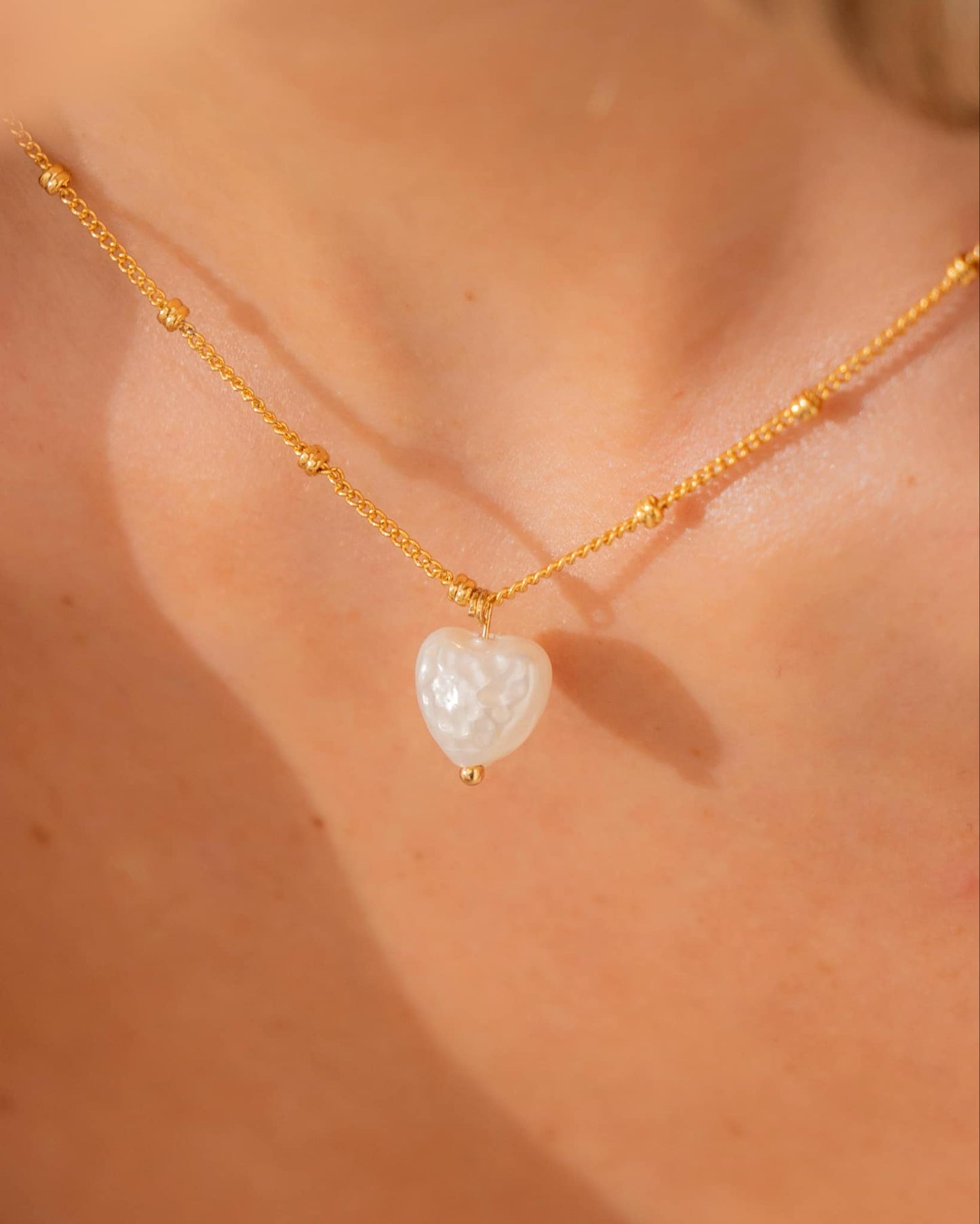 ENSEMBLE DE COLLIER COEUR PERLE + BOUCLES