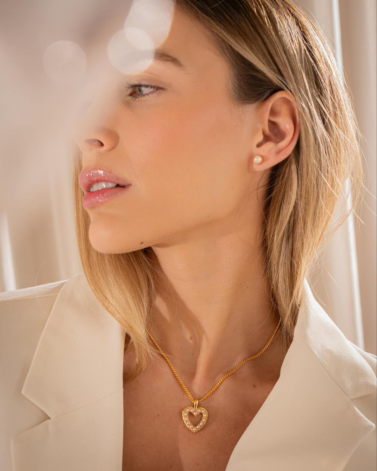 ENSEMBLE DE COLLIER MULTIPERLE + BOUCLES